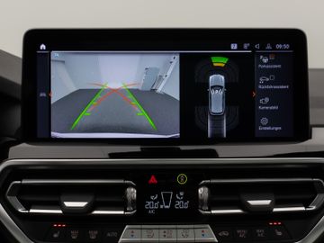 Fahrzeugabbildung BMW X3 xD20d Panoram Kamera DAB HiFi Komfort ACC 19"
