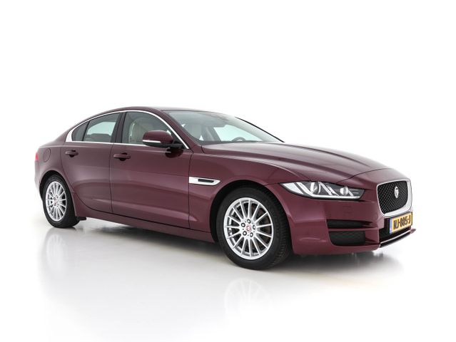 Jaguar XE 2.0 D Portfolio Premium-Business-Pack Aut. *V