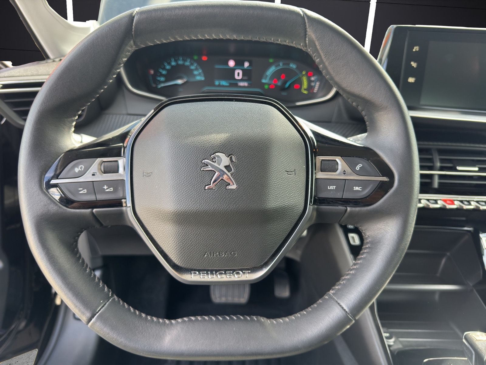 Fahrzeugabbildung Peugeot 208 e- Active/1.Hand/Dab/Shz/Klimaautomatik