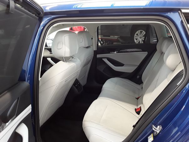 Volkswagen Passat - Bild 9