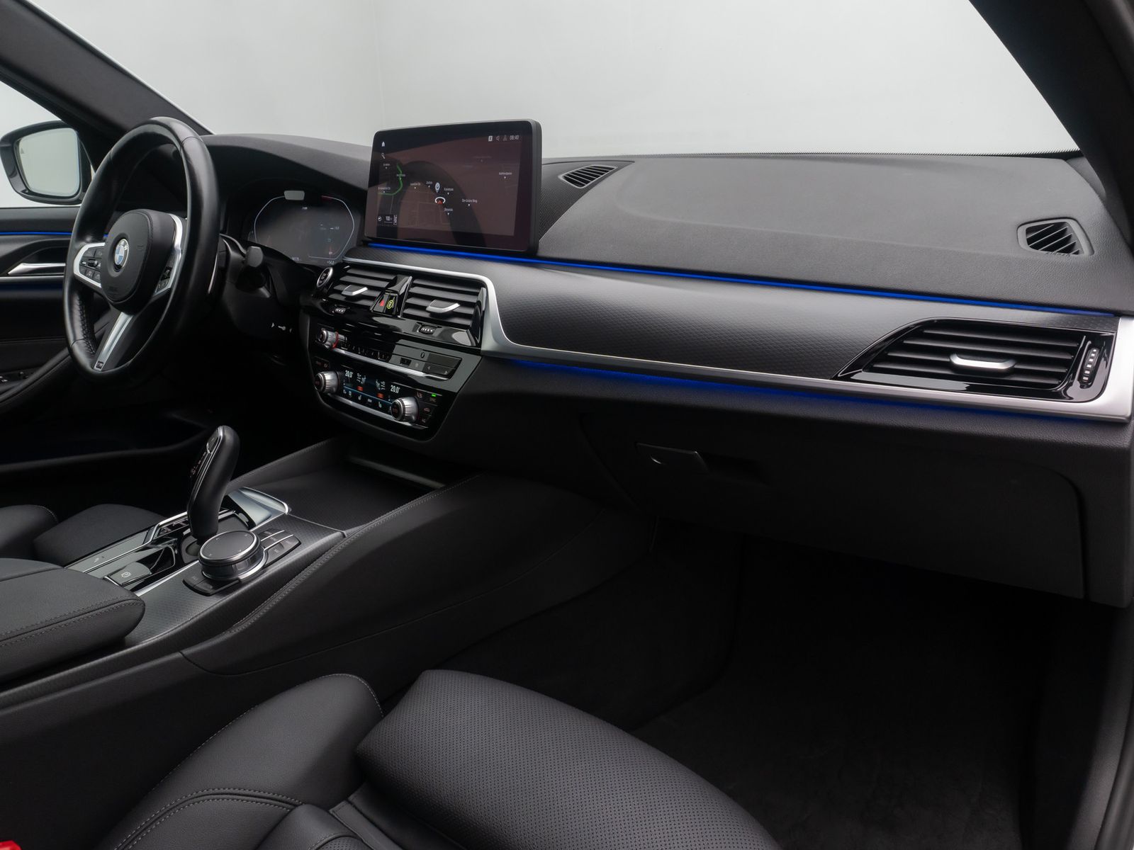 Fahrzeugabbildung BMW 530d xD M Sport Kamera DAB 4xKlima ACC Alarm 19"