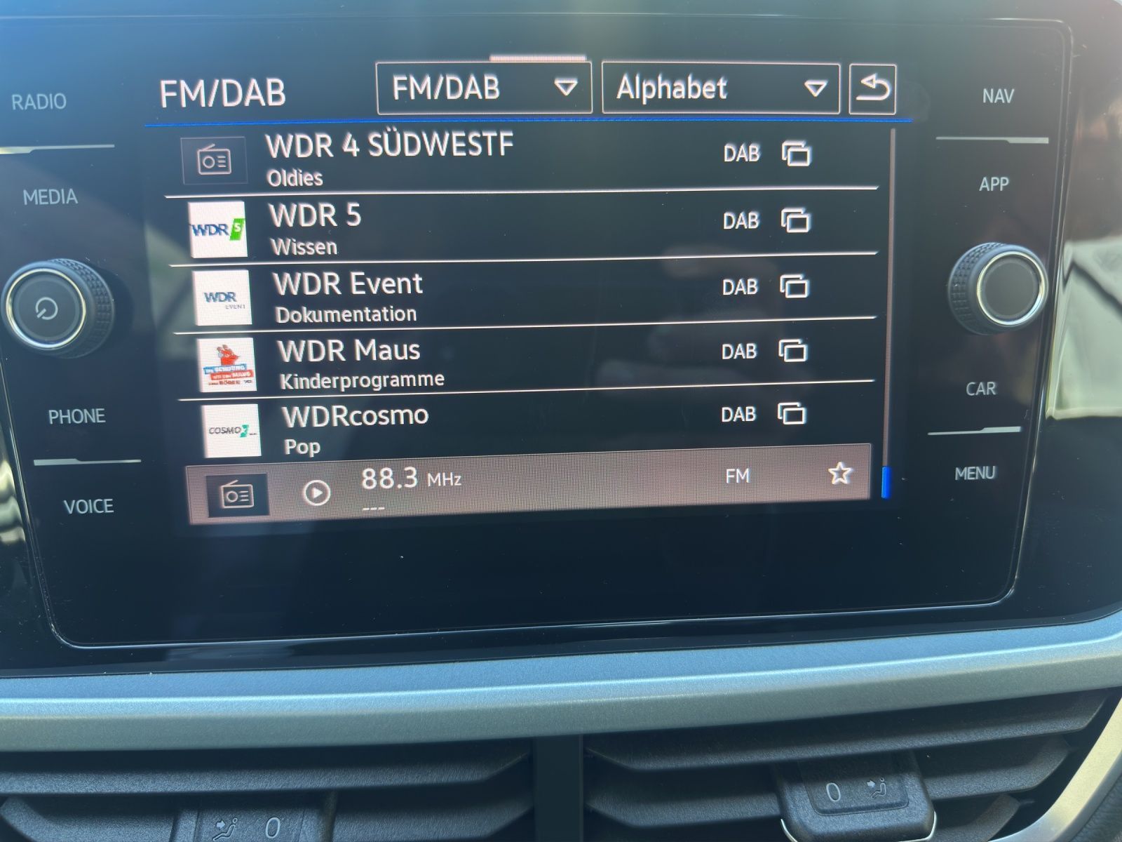 Volkswagen T-Roc - Bild 12