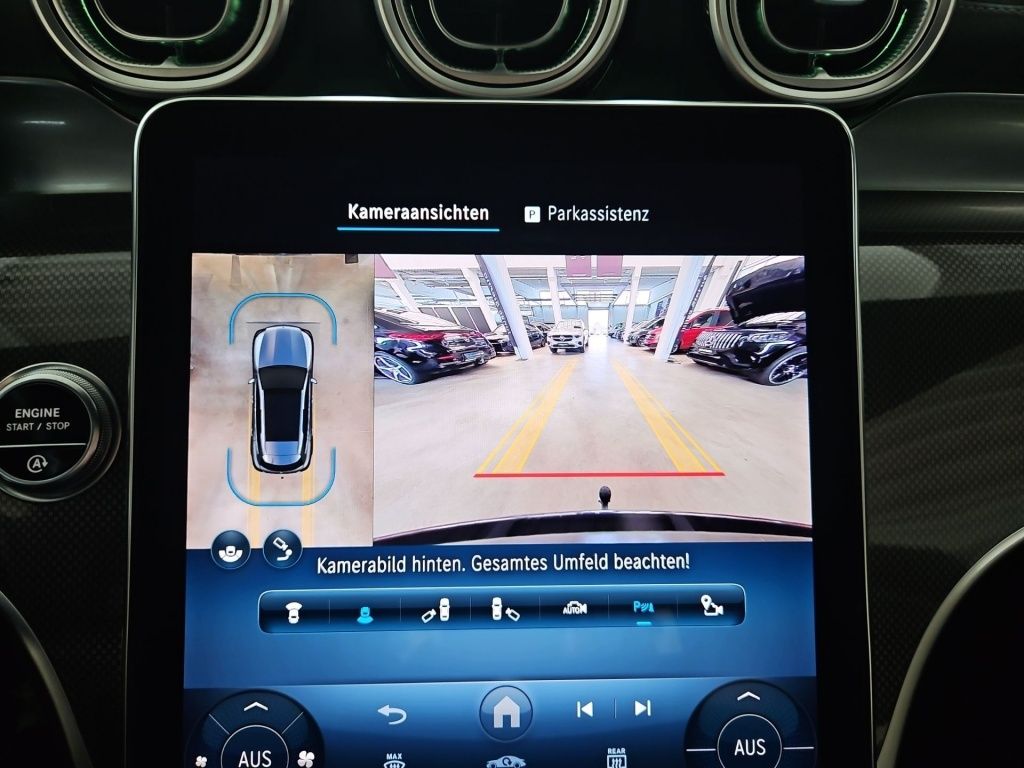 Fahrzeugabbildung Mercedes-Benz GLC 200 4M AMG Night Distronic+ AHK Pano Sitzkl.