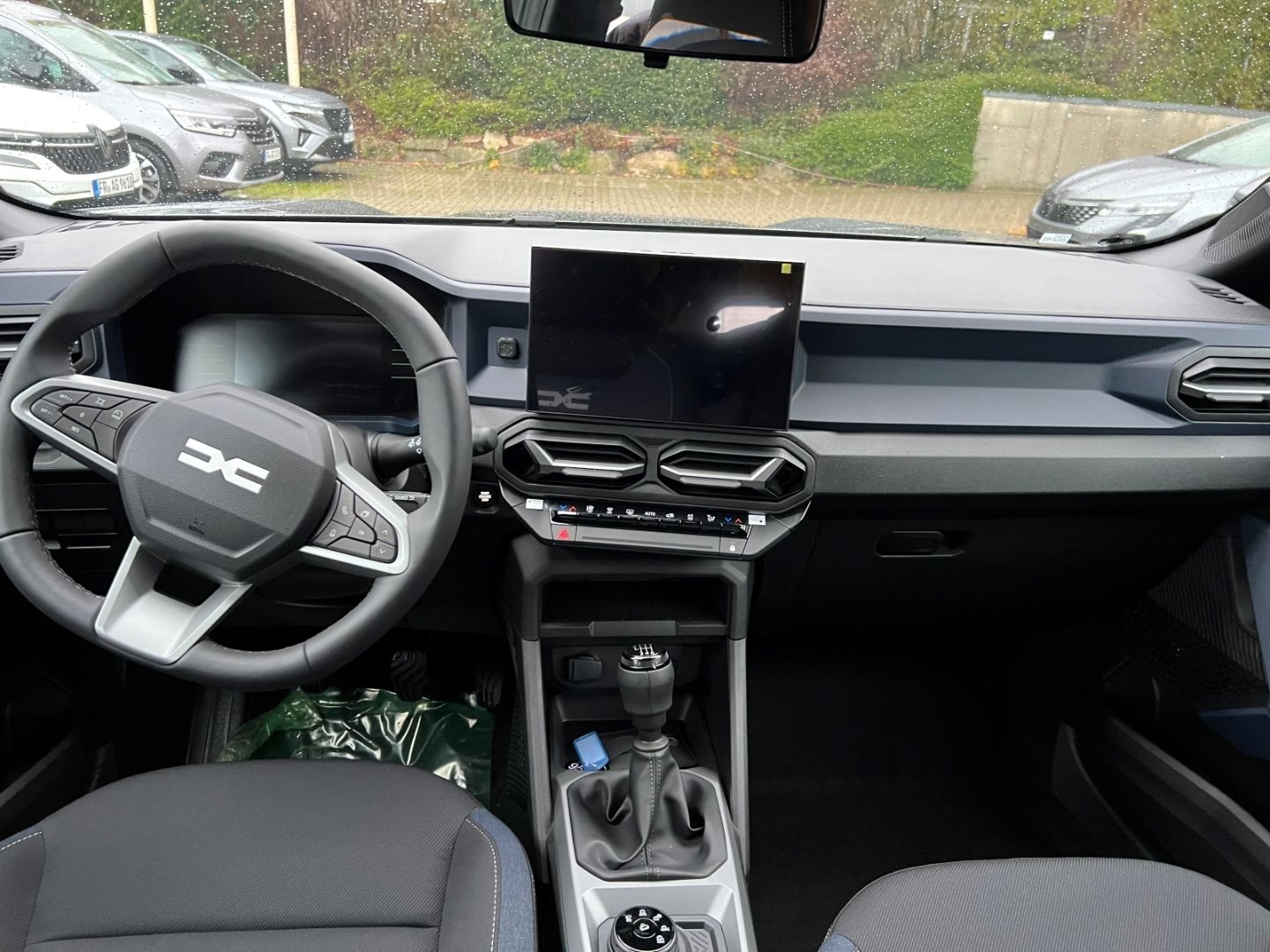 Fahrzeugabbildung Dacia Bigster TCe 130 Expression 4x4 El. Panodach Digi