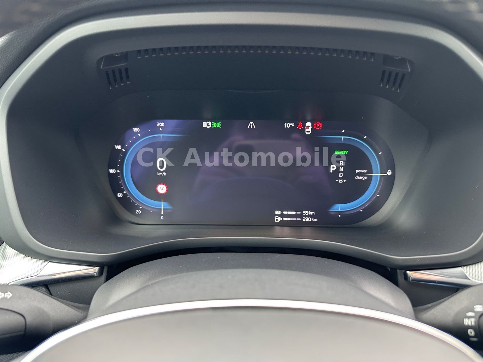 Fahrzeugabbildung Volvo XC60 T6 AWD Recharge Plus Dark/Pano/BLIS/AHK