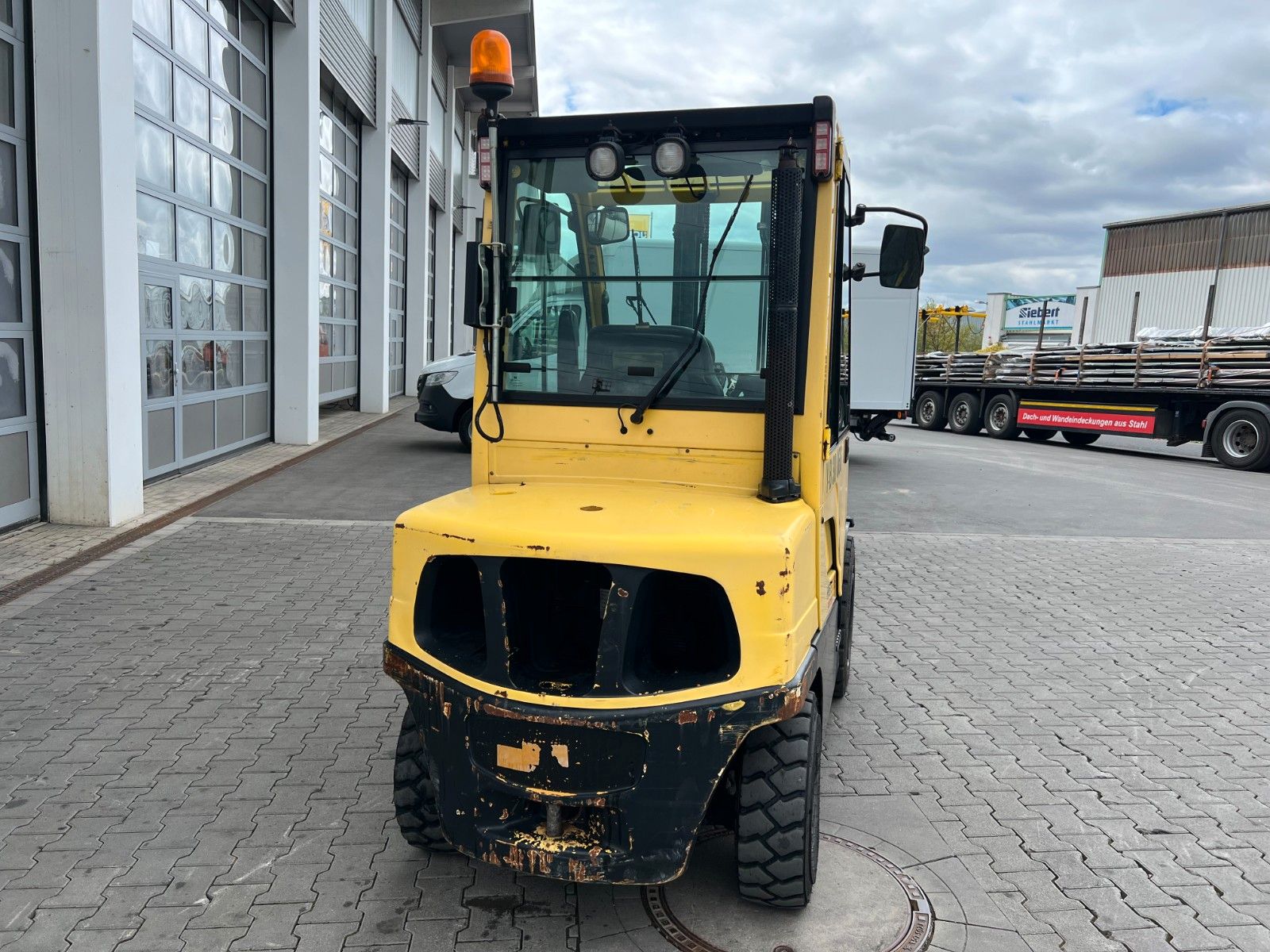 Fahrzeugabbildung Hyster H3.5 FT / Seitenschieber / HH:3,6m / nur 3.510h