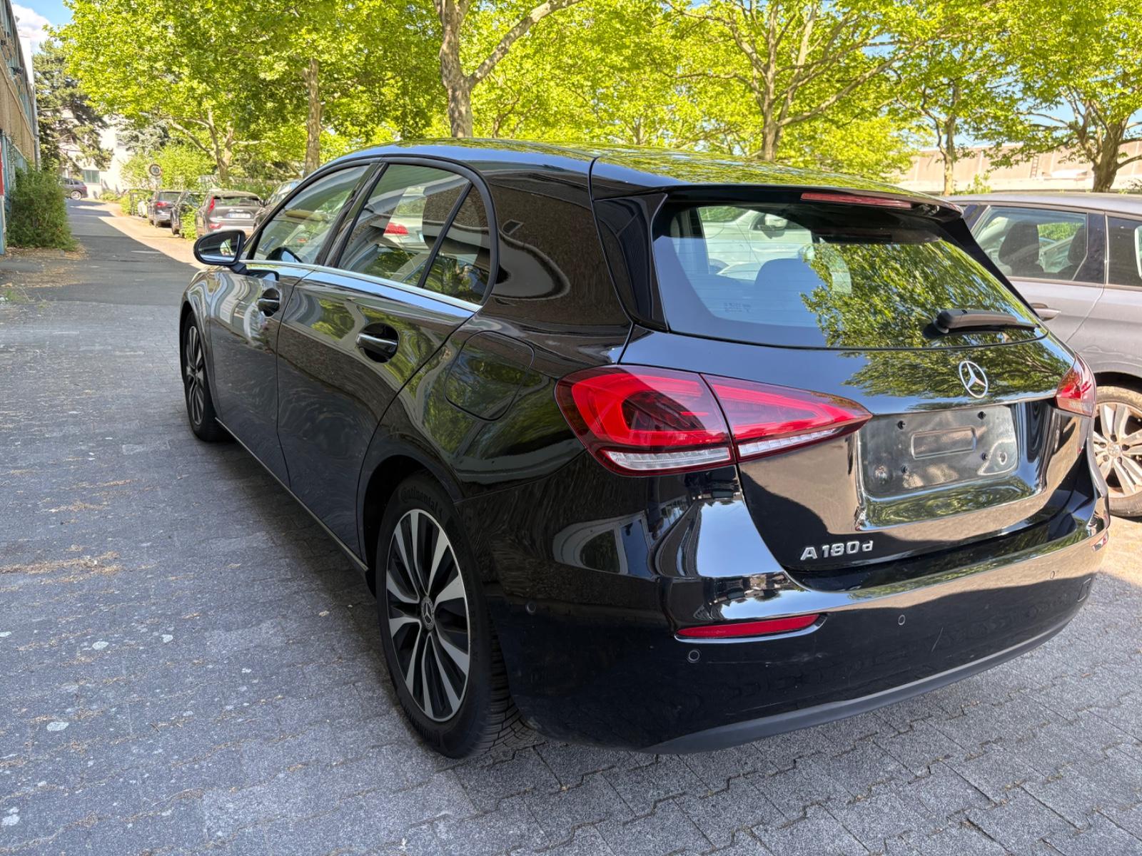 Mercedes-Benz A 180 2.0 D/Leder/Navi/Alu/Netto 11400