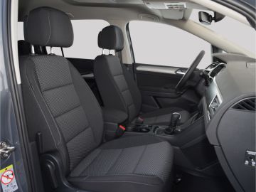 Volkswagen Touran 1.5 TSI Highline 7-Sitzer IQ  Navi DSG