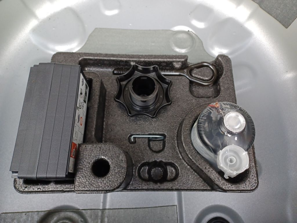 Fahrzeugabbildung Volkswagen Polo 1.0 Life Navi, NSW, Shzg, Climatronic, WR