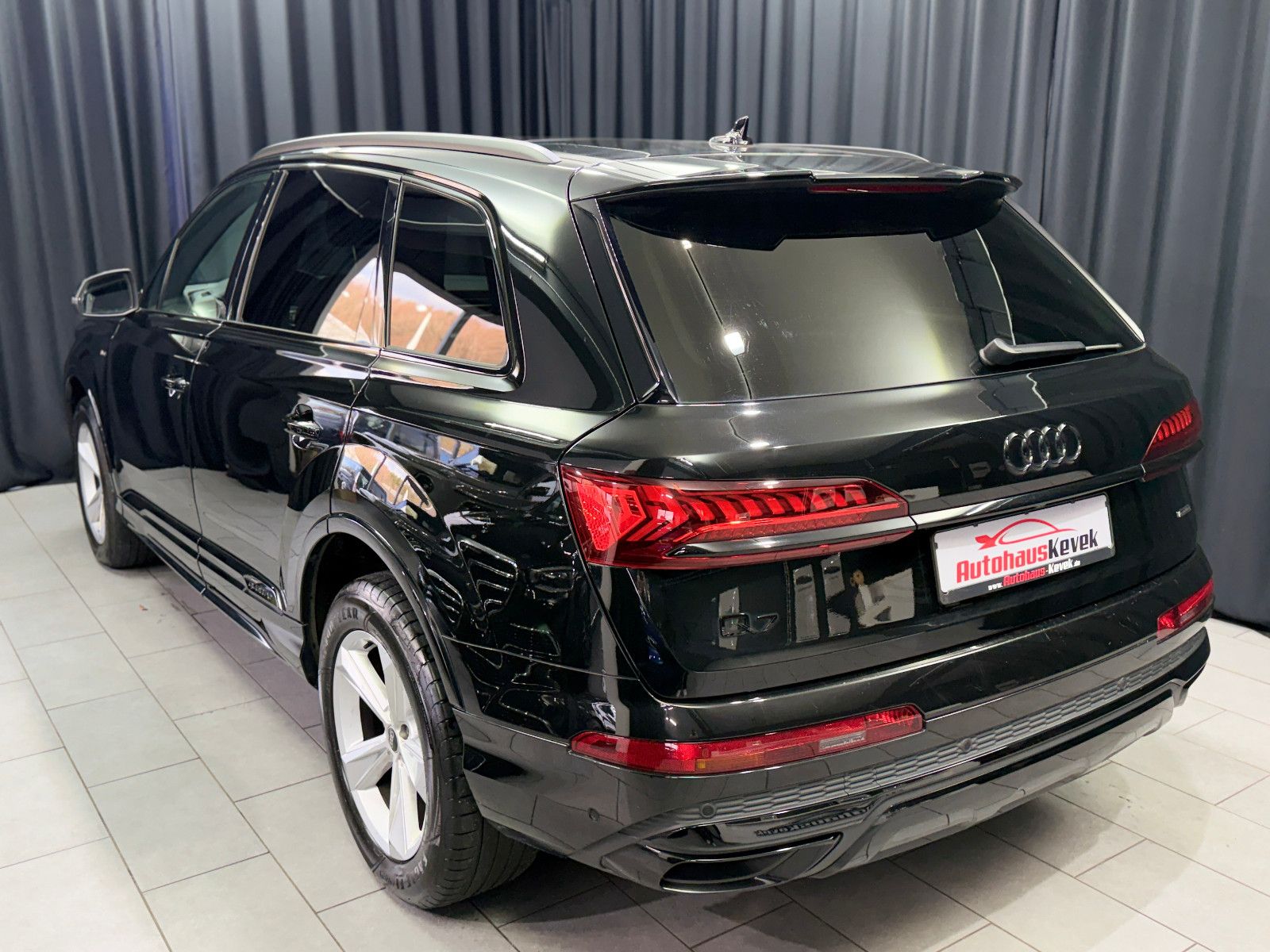 Fahrzeugabbildung Audi Q7 45 TDI quattro S line|PANO|KAMERA