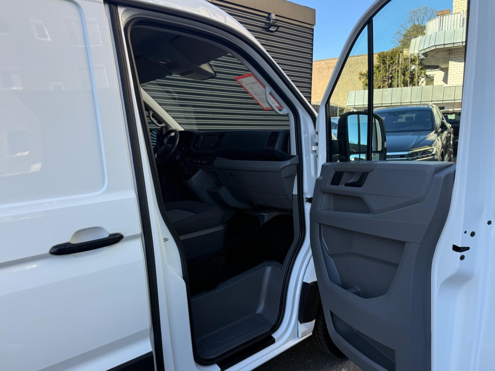 Volkswagen Crafter Kasten 30 mittellang*T-NAVI*R.KAM*AHK*, миниатюра 12