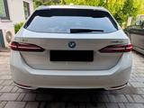 BMW i5 eDrive40 Touring,HUD,Inno Paket,Fahrwerk Prof - BMW i5 in Leipzig