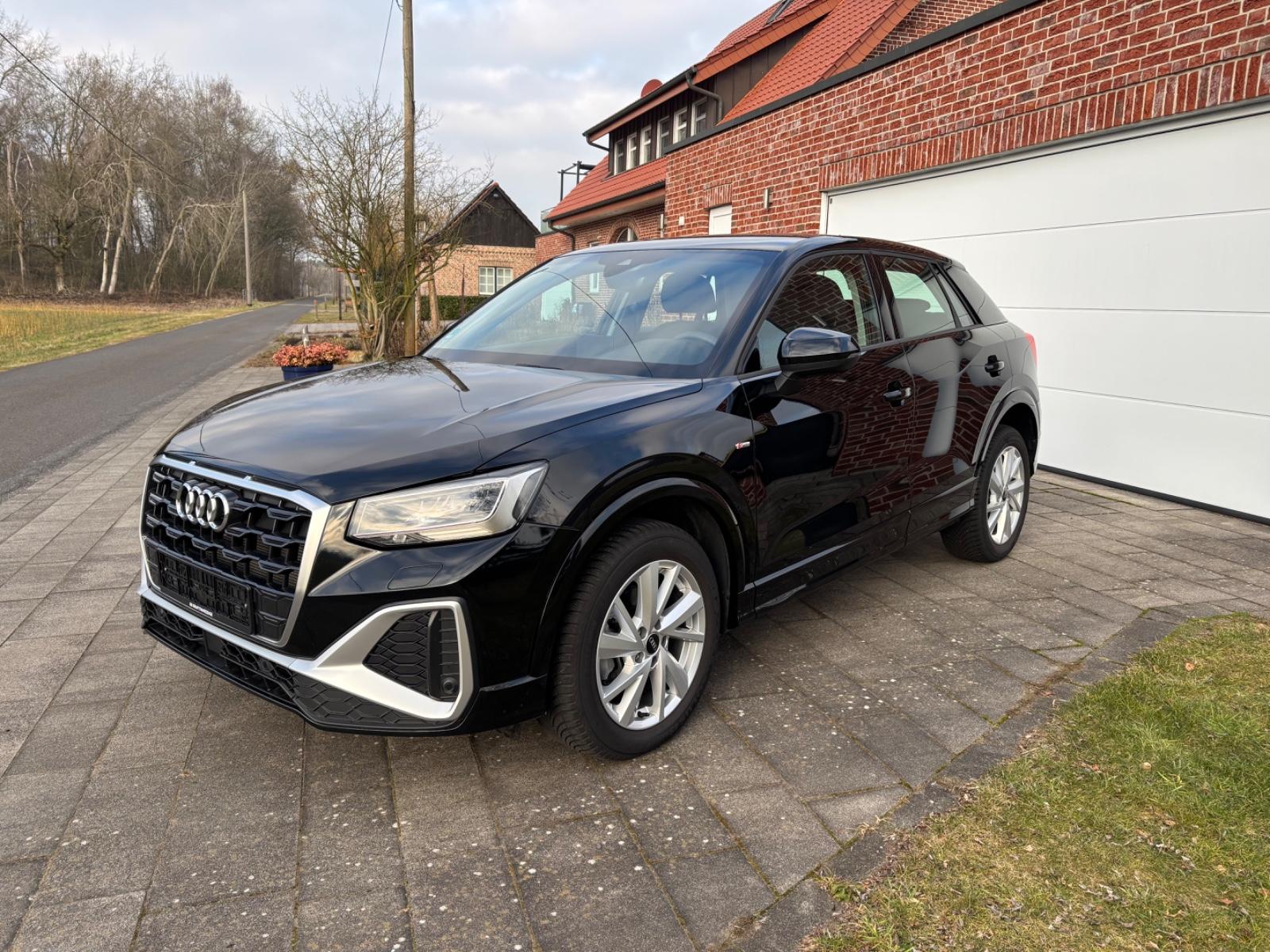 Audi Q2 35 TFSI advanced Automatik*