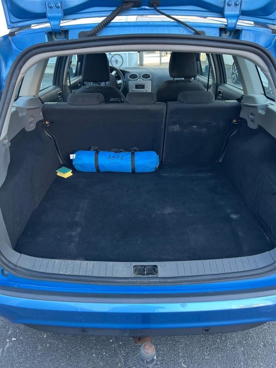 Ford Focus 2010 — photo 6