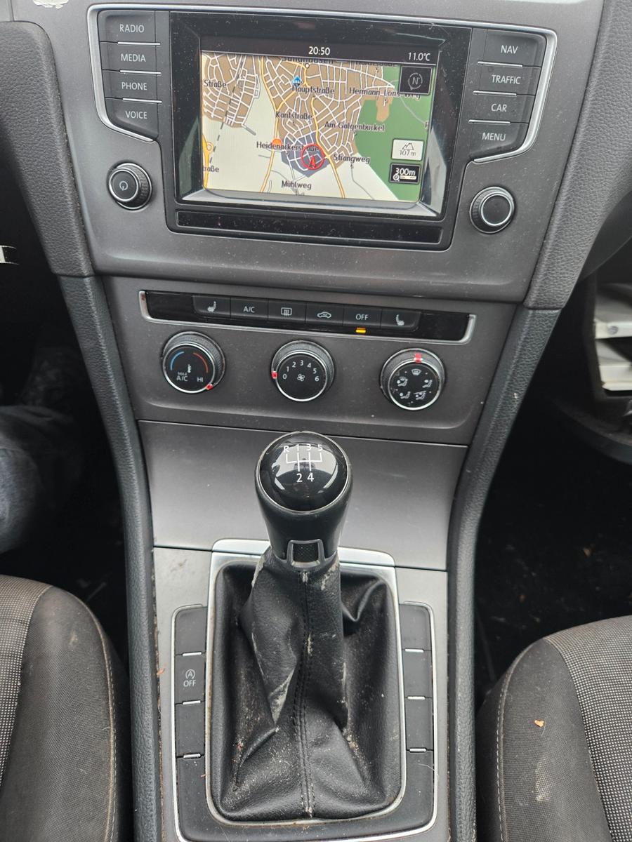 Volkswagen Golf 2015 — photo 13