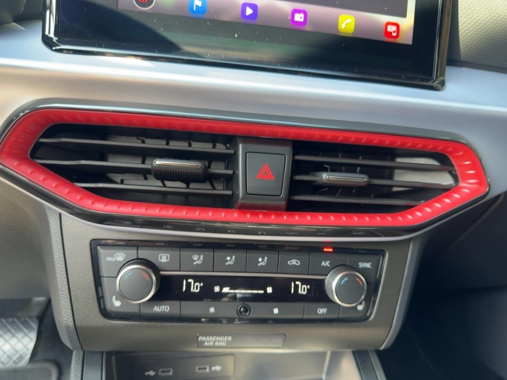 Fahrzeugabbildung SEAT Ibiza FR, Navi, Rückfahrkamera, LED Schweinwerfe