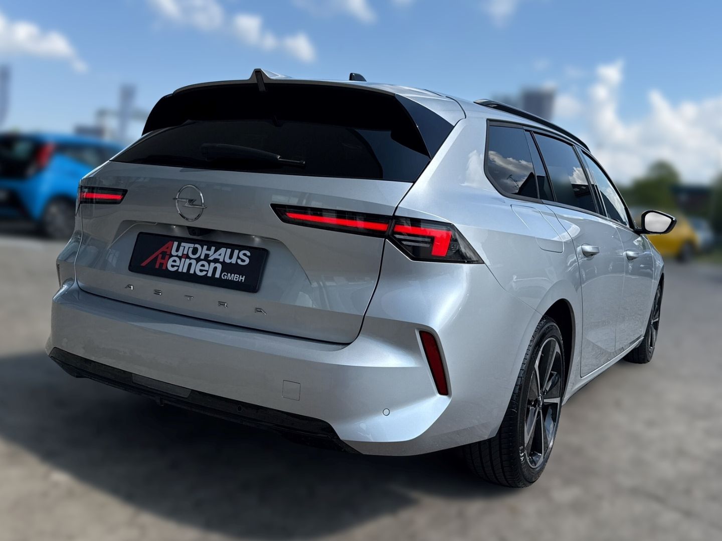 Fahrzeugabbildung Opel Astra ASTRA 1.5CDTi Bus. Elegance Sports Tourer