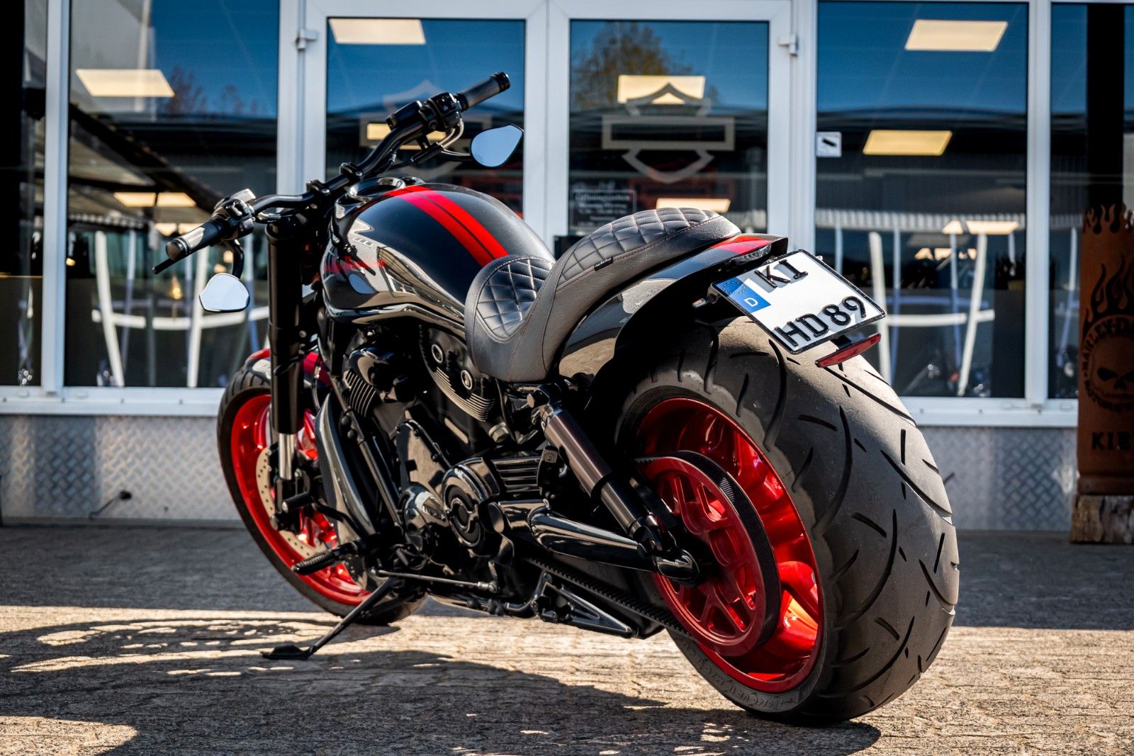 Fahrzeugabbildung Harley-Davidson VRSCDX Night Rod Special- Airride - Remus -