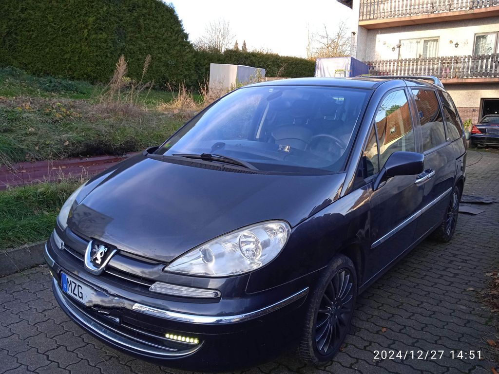 Peugeot 807
