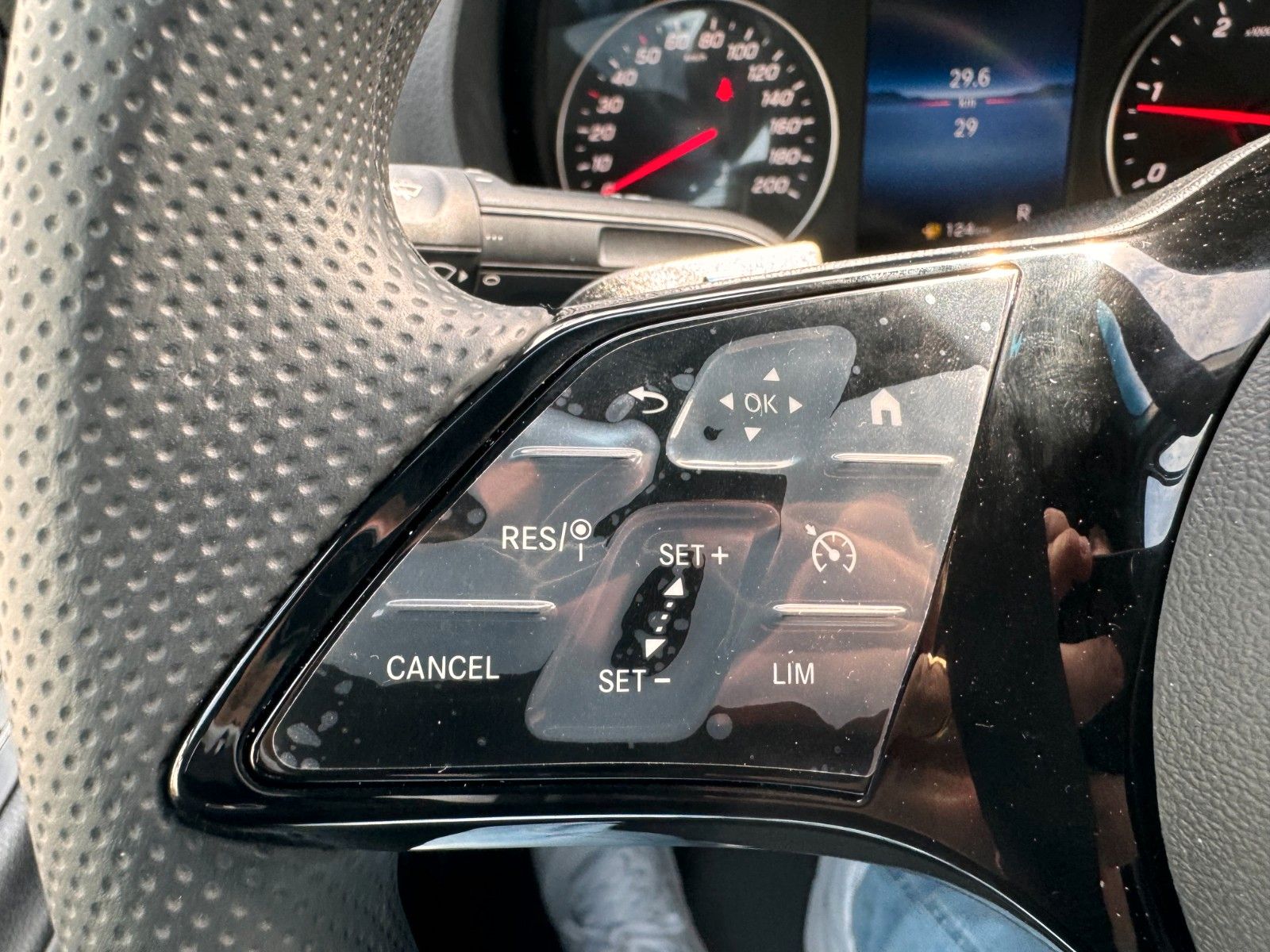 Fahrzeugabbildung Mercedes-Benz Sprinter 317 CDI 9G 4325 AHK3,5to Klima Kamera