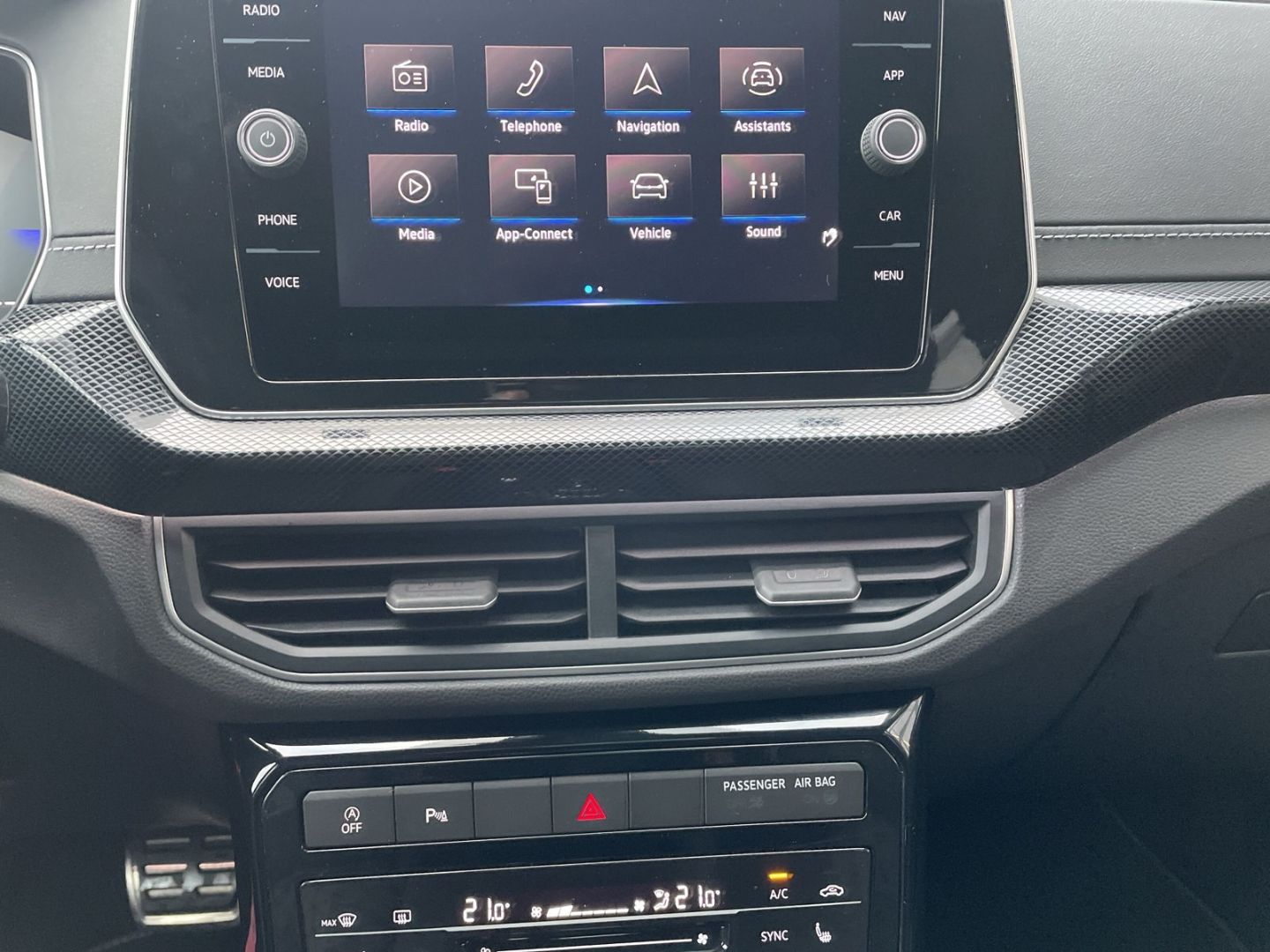 Volkswagen T-Cross - Bild 13