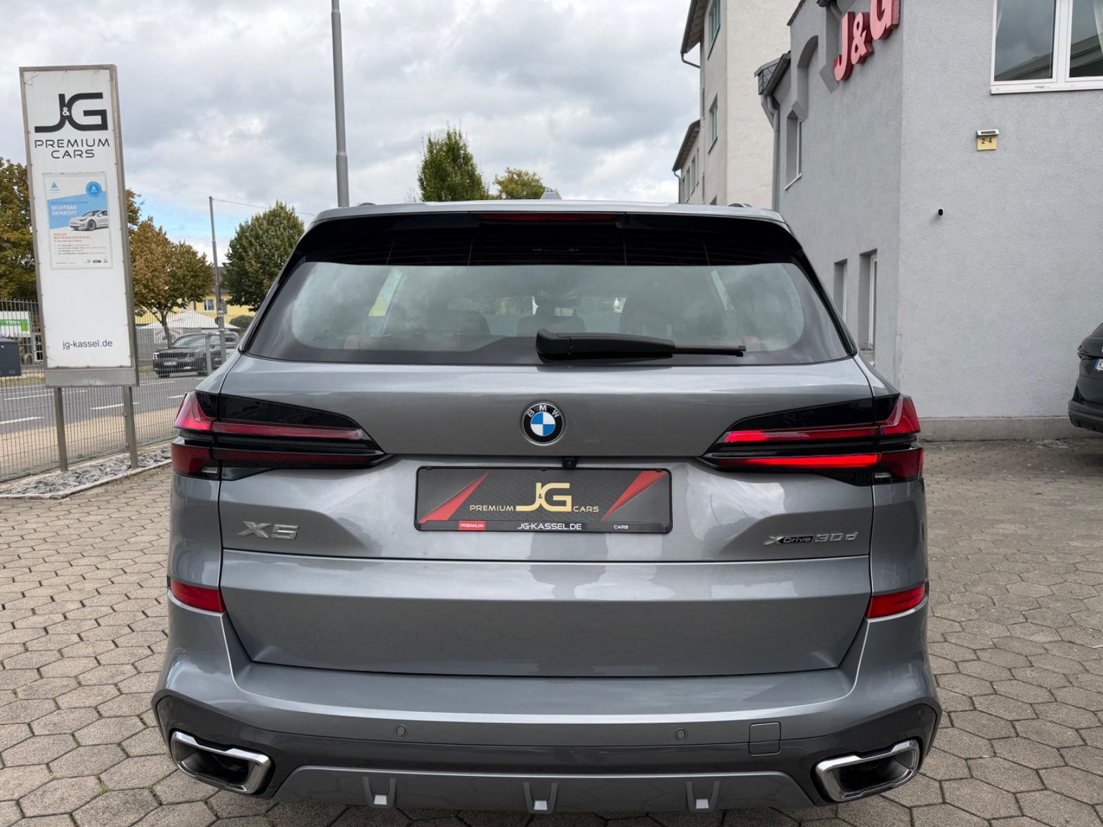 BMW X5 30 d xDrive M Sport*Iconic Glow*HK