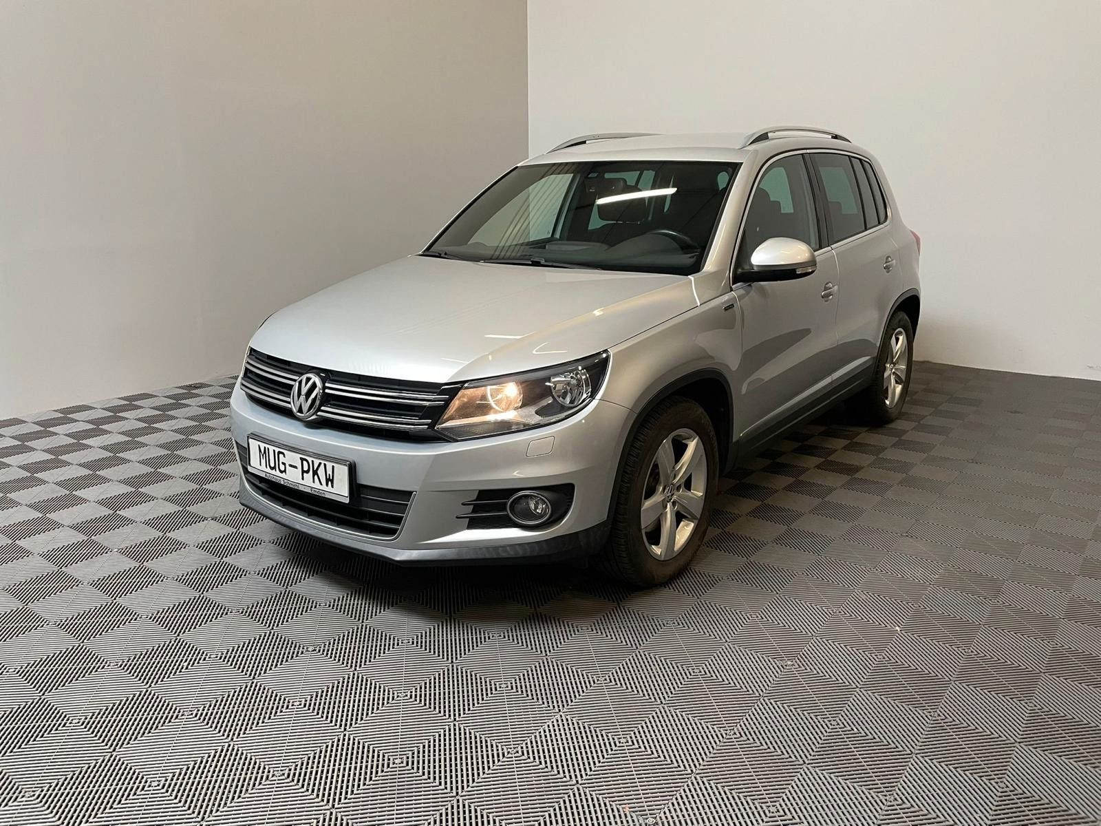 VW Tiguan Lounge 2.0 TDI *AHK-Kamera*