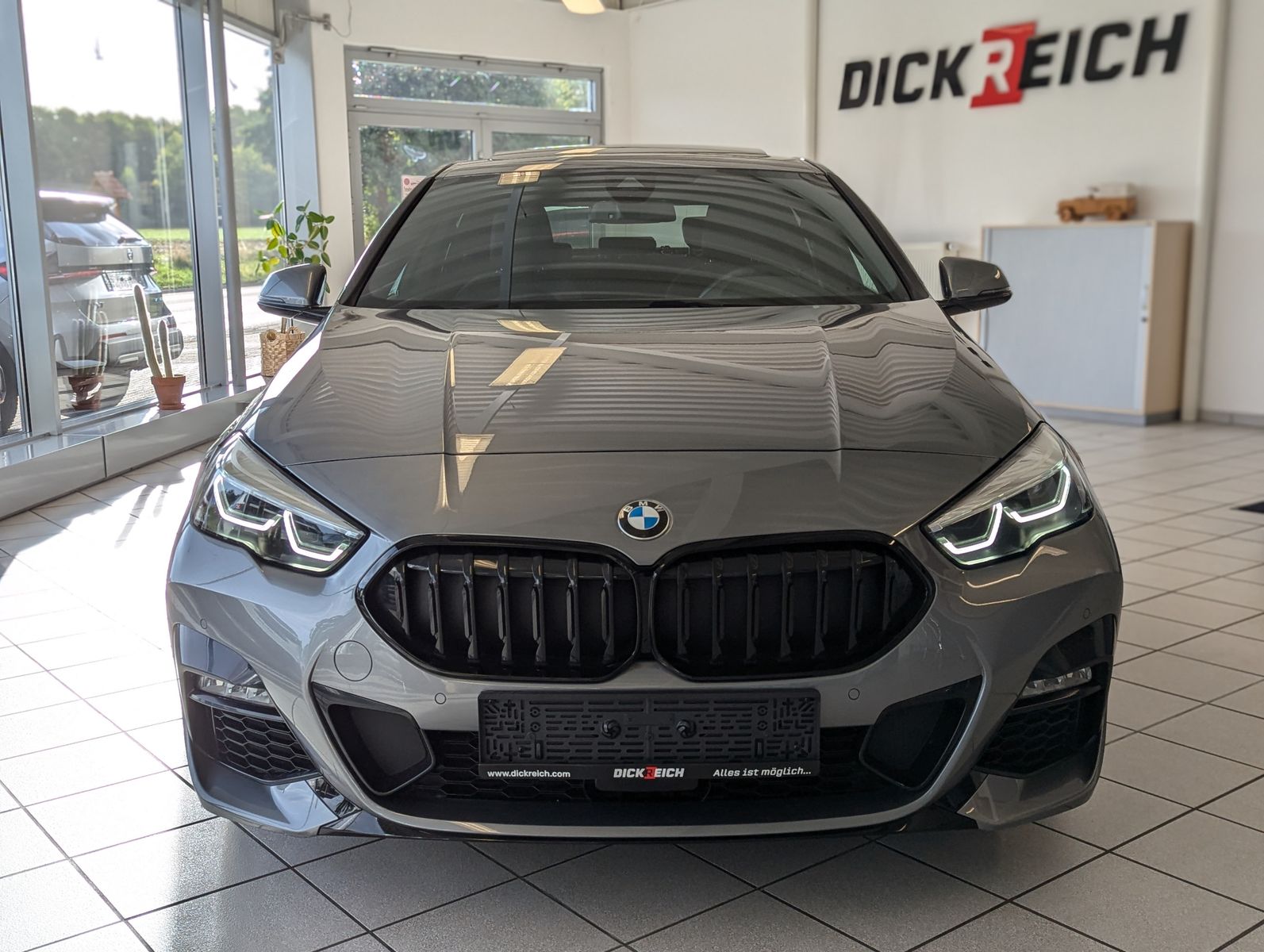 BMW 218 Gran Tourer i M-Sport Pano LED-adaptiv Cam - Image 2