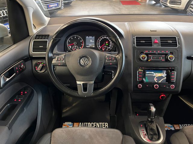 Volkswagen Touran Highline *PANO*SHZ*NAVI*PDC*TEMPOMAT*