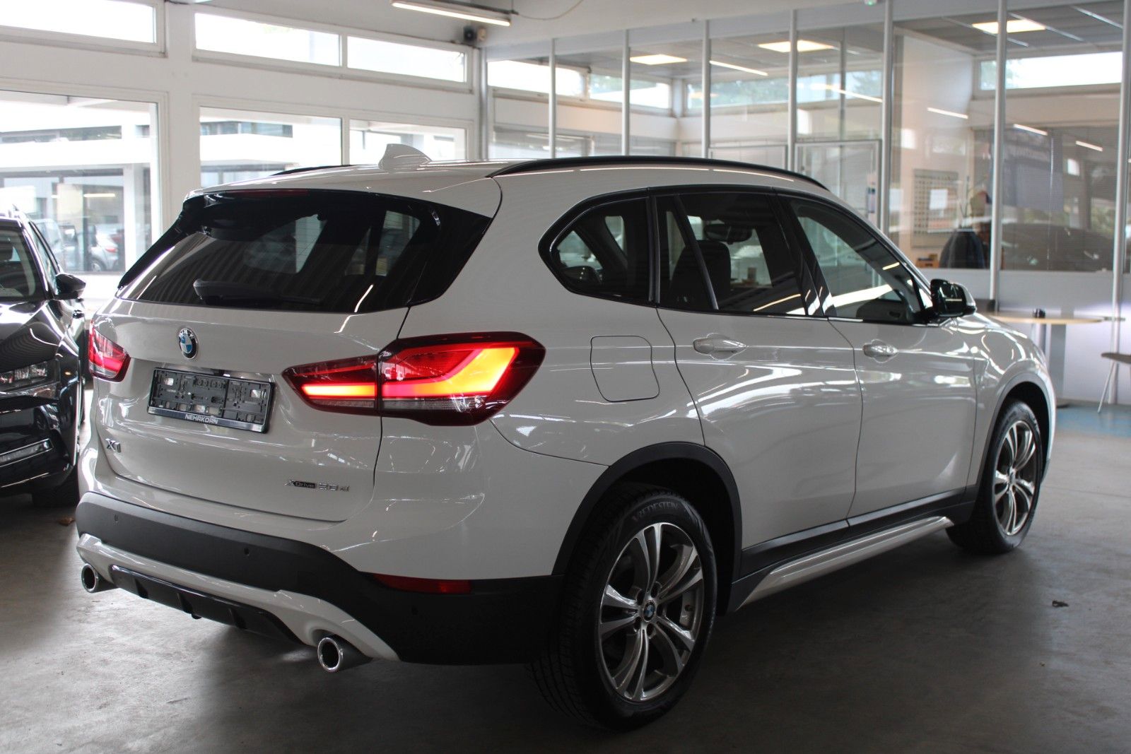 Fahrzeugabbildung BMW X1 xDrive20d Sport Line Aut. Pano AHK Leder LED