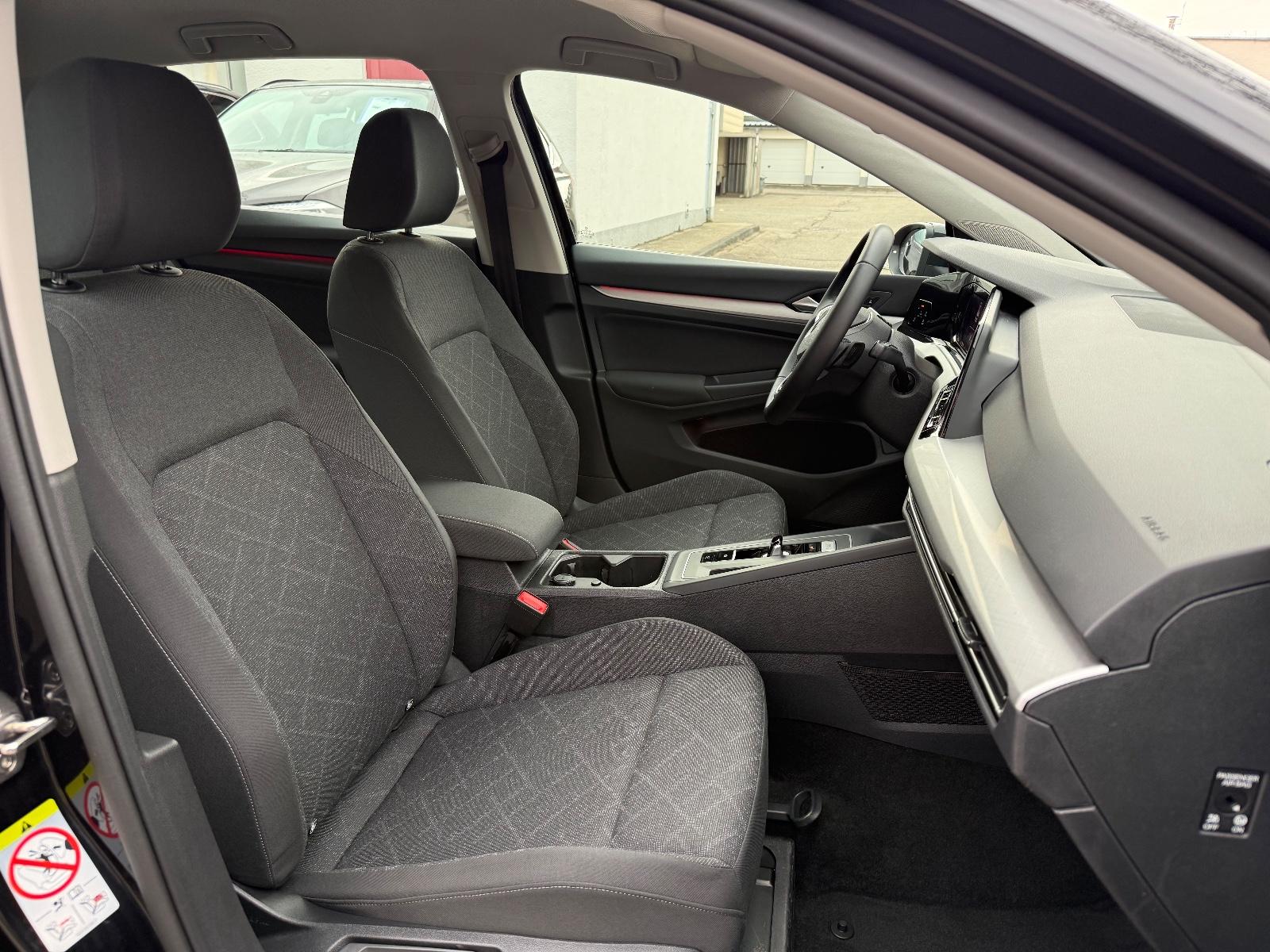 Volkswagen Golf VIII LIM. 1.5 TSI Life/DSG/ACC/NAVI/LED/ALU, миниатюра 13