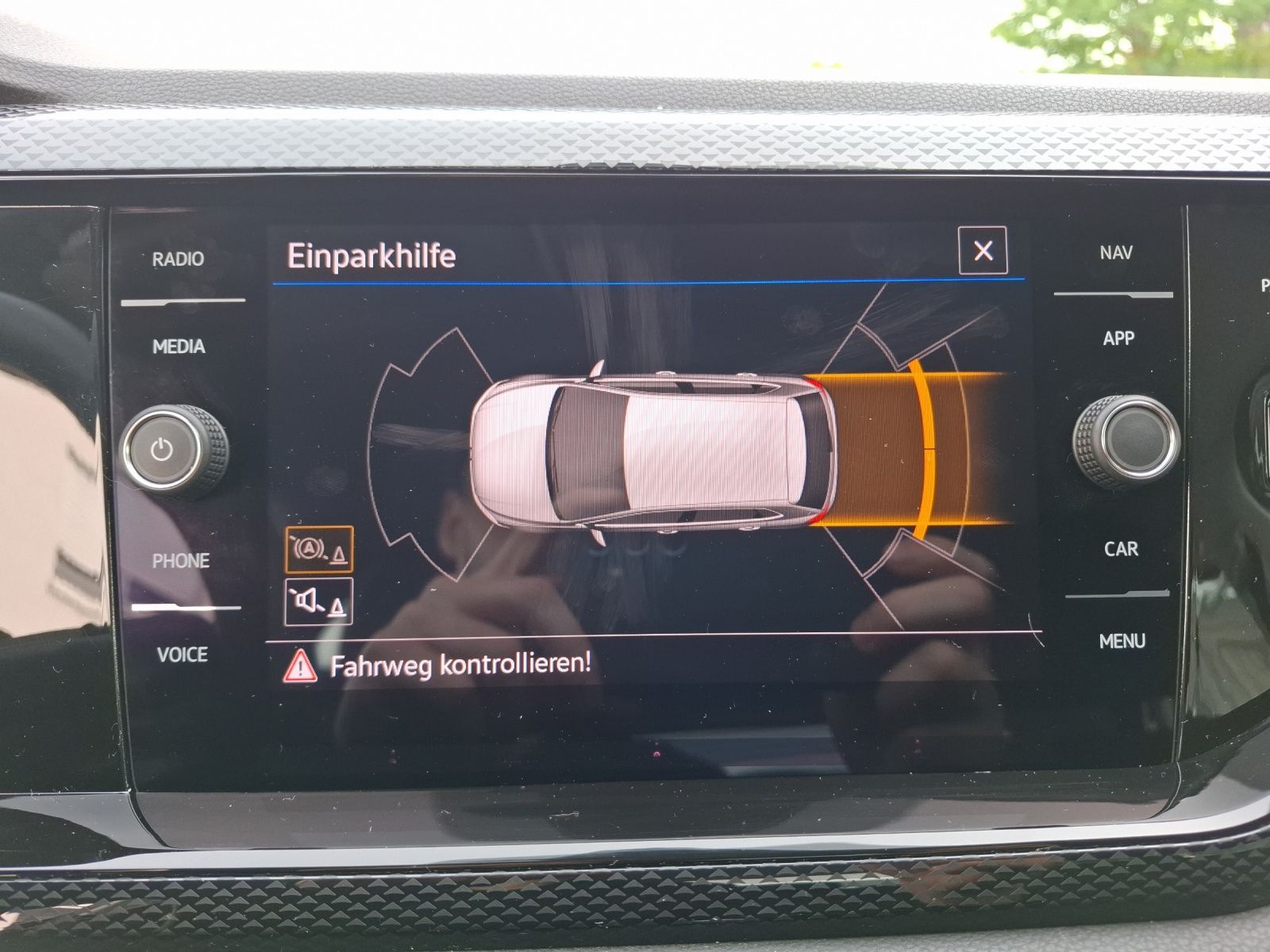 Fahrzeugabbildung Volkswagen Polo TSI Life DSG LED Klima AID ACC PDC SH
