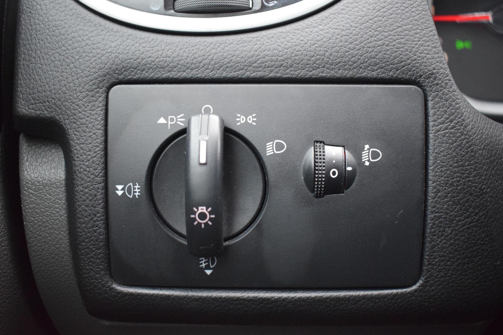 Ford Focus 2009 — photo 22