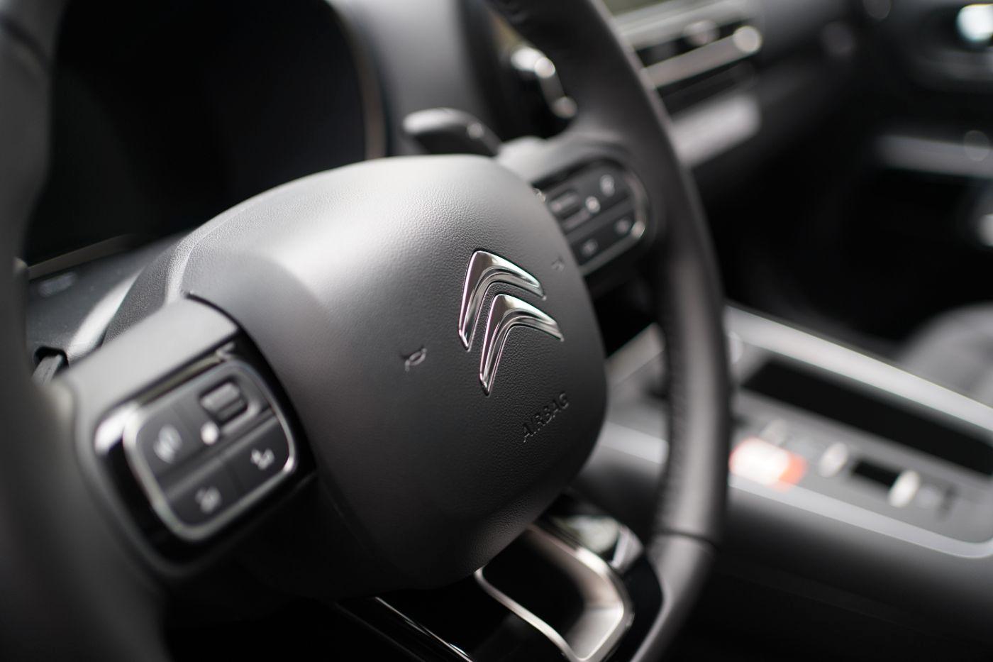 Citroën C5 Aircross Hybrid 145 Plus e-DCS6 Automatik Nav