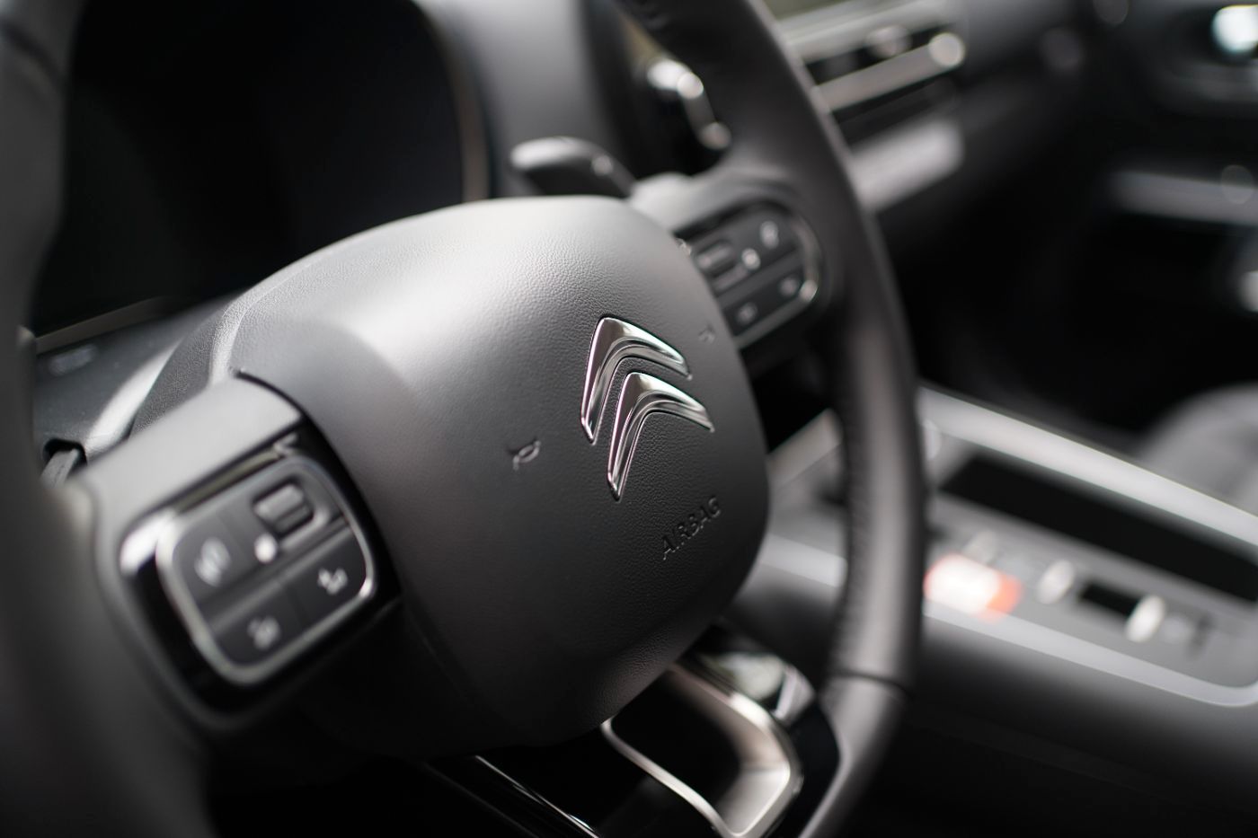 Fahrzeugabbildung Citroën C5 Aircross Hybrid 145 Plus e-DCS6 Automatik Nav