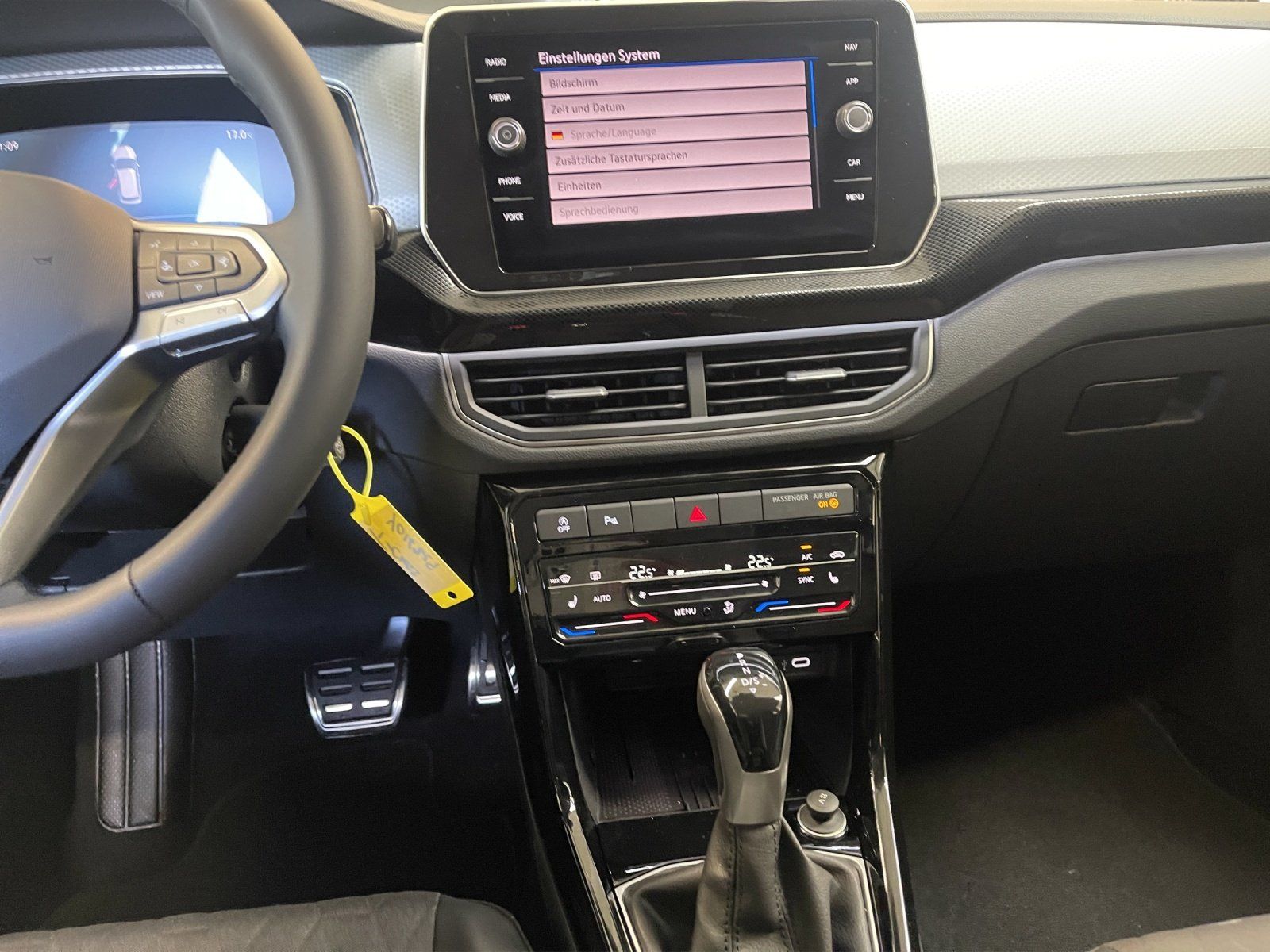 Volkswagen T-Cross - Bild 14