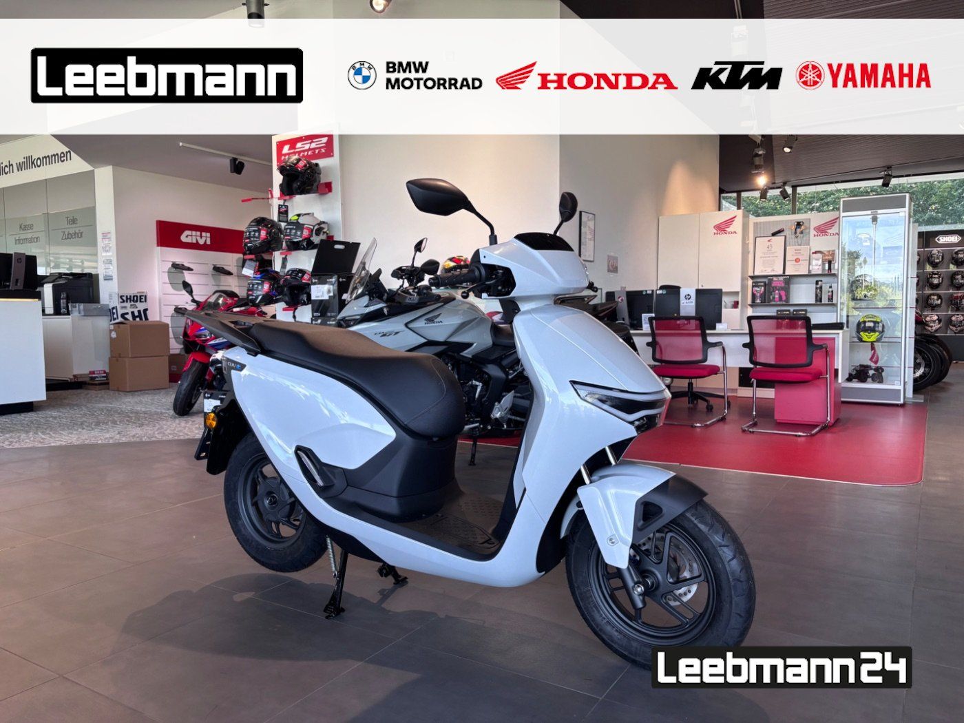 Fahrzeugabbildung Honda CUV e Connected Elektroroller