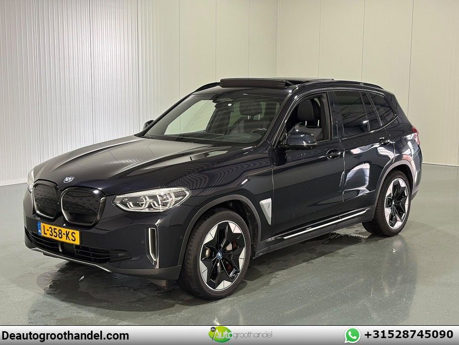 BMW iX3 High Executive 80 kWh Pano