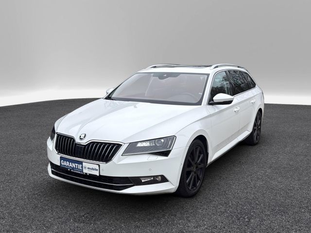 SKODA Superb Combi Premium Edition/ AHK