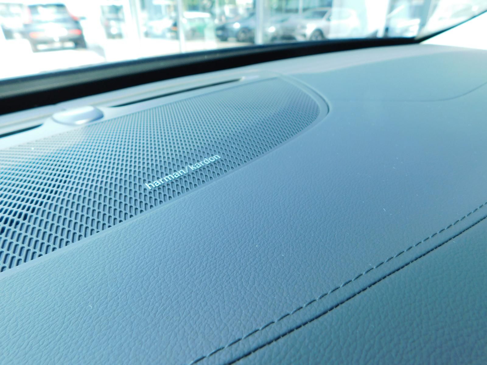 Fahrzeugabbildung Volvo XC90 B5 D Plus Bright