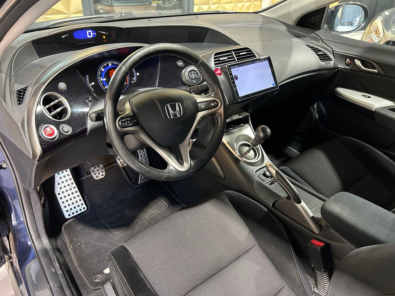 Fahrzeugabbildung Honda Civic Lim. 3-trg. 2.2 i-CTDi Type S/KLIMA/NAVI/