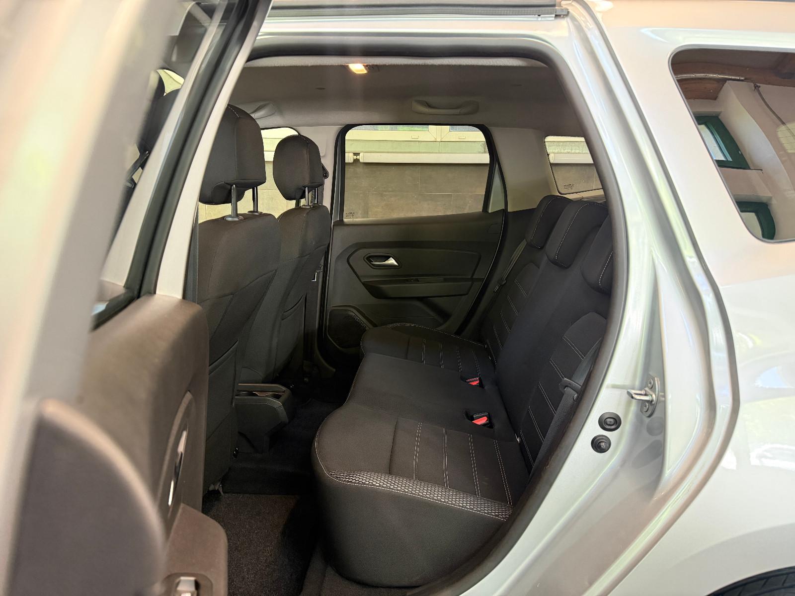 Dacia Duster II 4x4 Adventure 5 J. Garantie NAVI SHZ