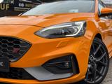 Ford Focus Lim ST PERFORMANCE*PANO*KAMERA*B&O - Ford Focus: Orange, ST