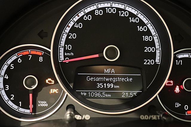 Up! MOVE 1.0 L 65 PS USB ZV FREISP. Winterräder
