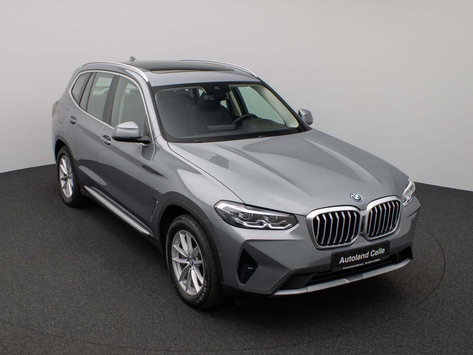 Fahrzeugabbildung BMW X3 xD30e Panorama Kamera DAB HiFi Lenkrhz Sport
