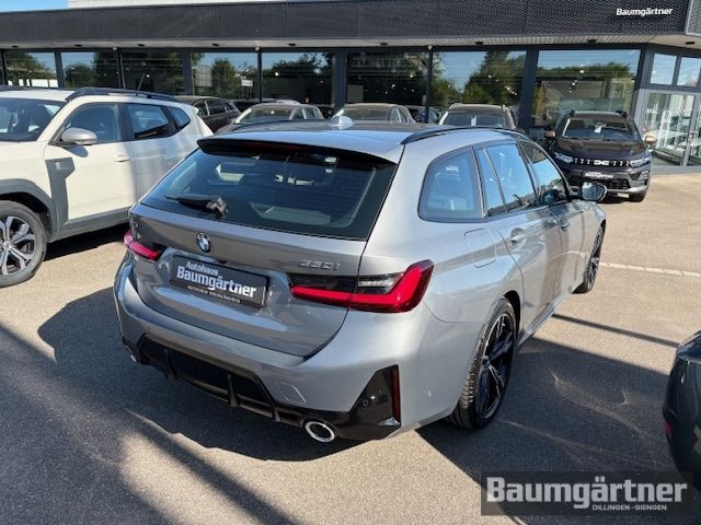 Fahrzeugabbildung BMW 330 i xDrive M-Sport Touring Kamera/ACC/Sitzh.