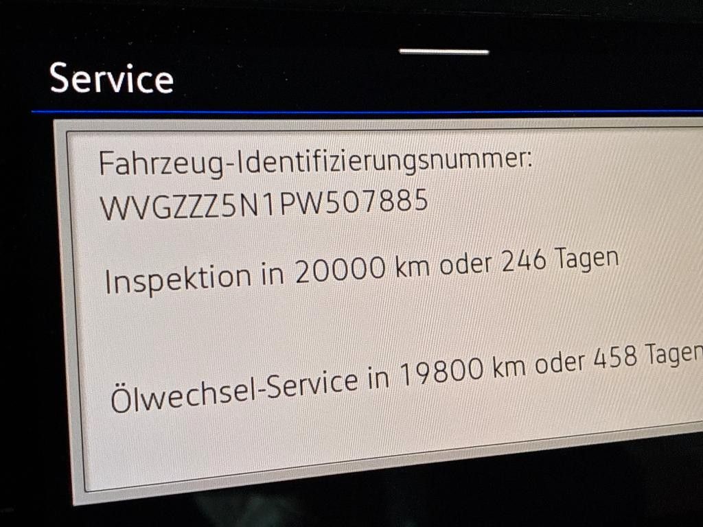 Fahrzeugabbildung Volkswagen Tiguan Life TDI DSG AHK NAVI KAMERA LED GJ  1.HD