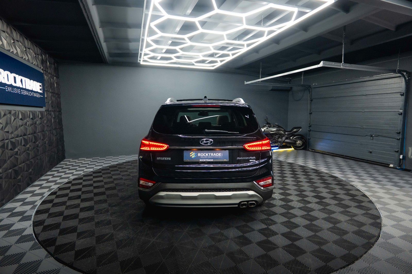 Fahrzeugabbildung Hyundai SANTA FE Premium 4WD 8G *Pano*360*LED*ACC*HUD*