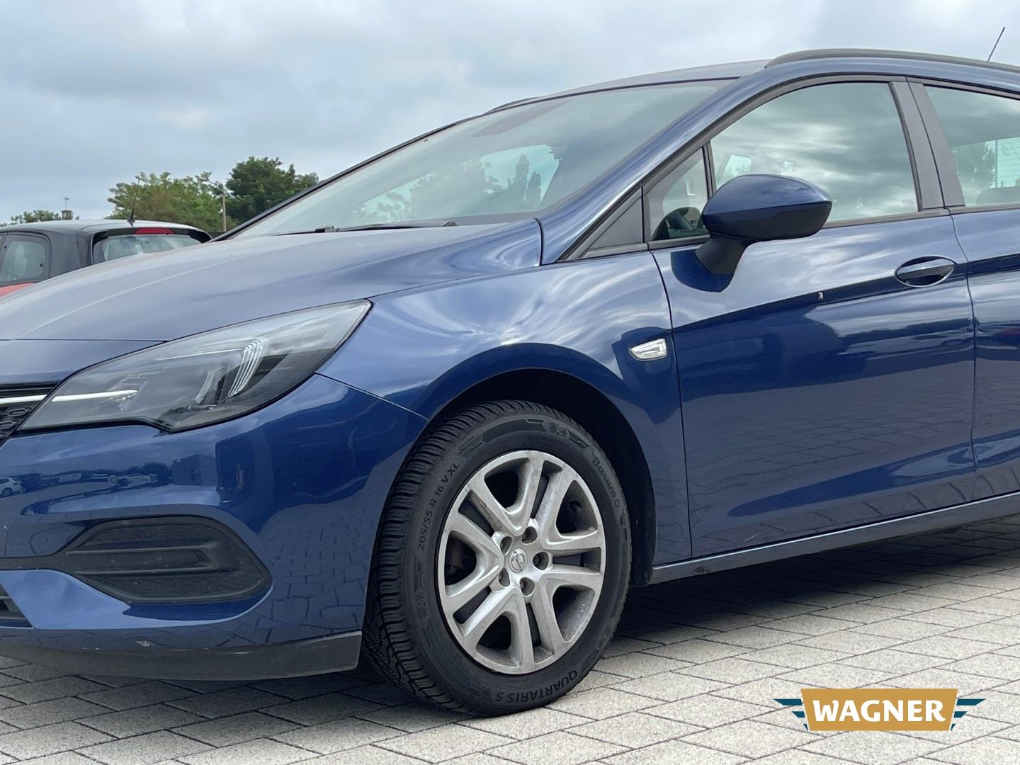 Fahrzeugabbildung Opel Astra Sports Tourer Edition  Abgasreinigung defe