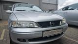 Opel Vectra 1.8 16V Comfort *Nur98.000KM*TÜV NEU - Opel Vectra mit Benzin-Antrieb: Limousine